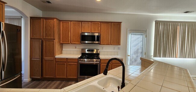 Building Photo - Home in Double Diamond - Reno