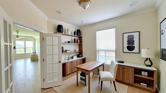 Building Photo - 24707 Royal Pike Dr