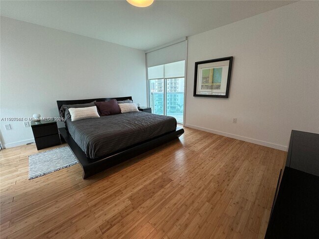 Building Photo - 19400 Turnberry Way