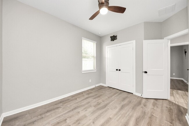 Building Photo - 16011 Monument Hill Crossing