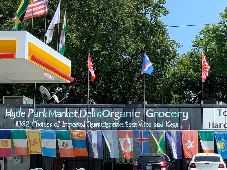 Hyde Park Market is adjacent to the condo at 407 E 45th St (45th and Duval) Austin 78751 - 407 E 45th St #116