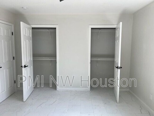 Building Photo - 2685 Gessner Rd