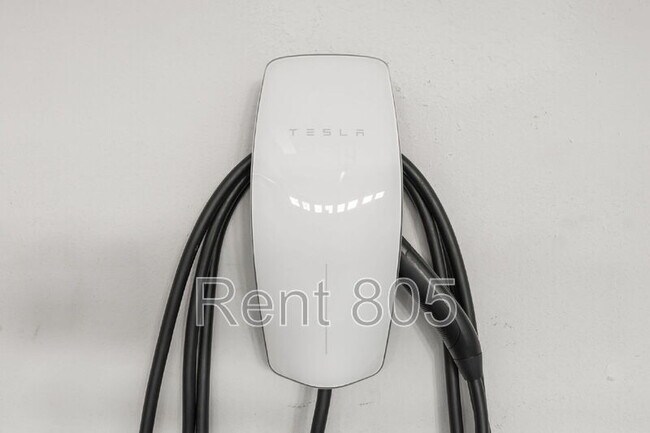 Building Photo - 1008 Los Angeles Ave