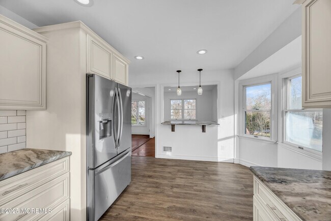 Building Photo - 107 Old Bridge Dr