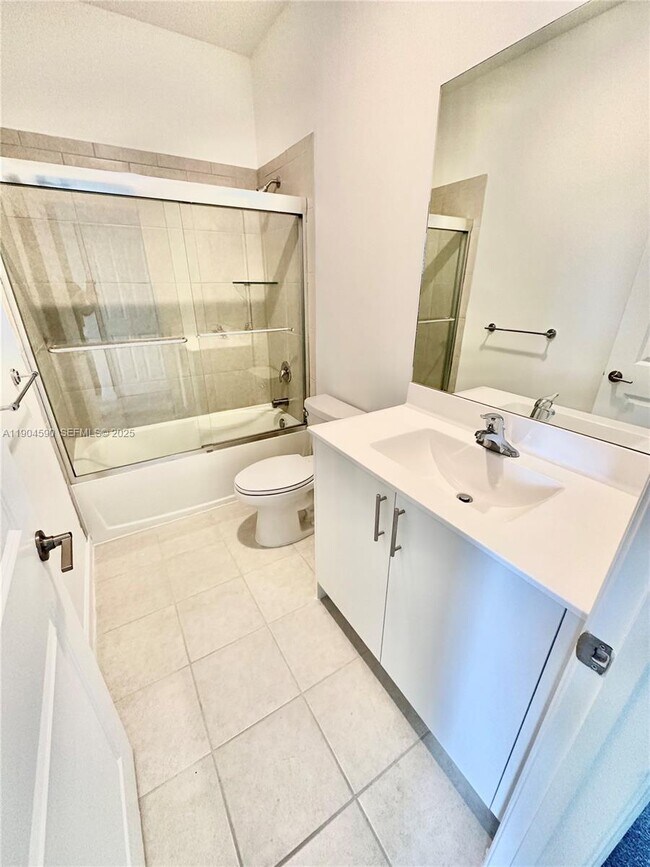 Building Photo - 261 SW 159th Way