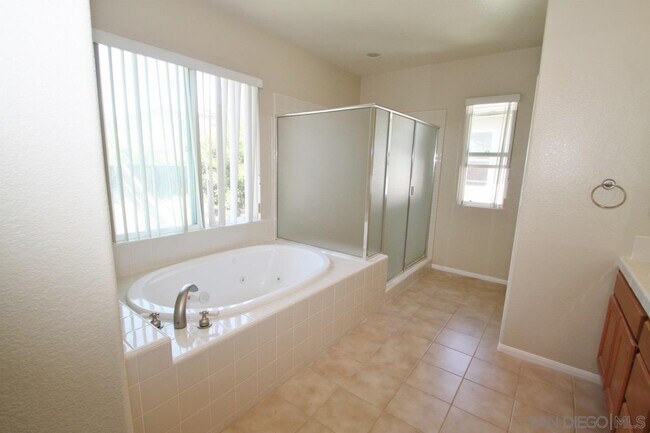 Building Photo - 15116 Cross Stone Dr