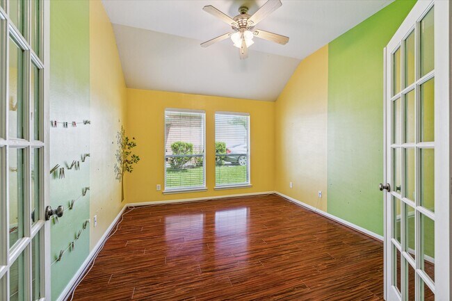 Building Photo - 18703 Summercliff Ln