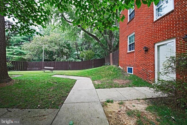 Building Photo - 3334 Webley Ct