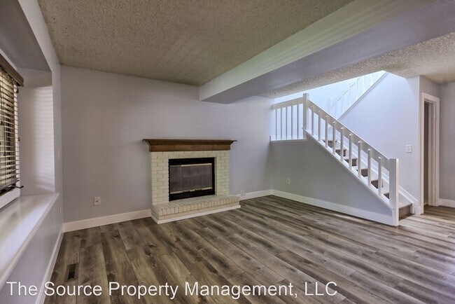 Building Photo - 3 br, 2 bath House - 1631 Barnwood Dr