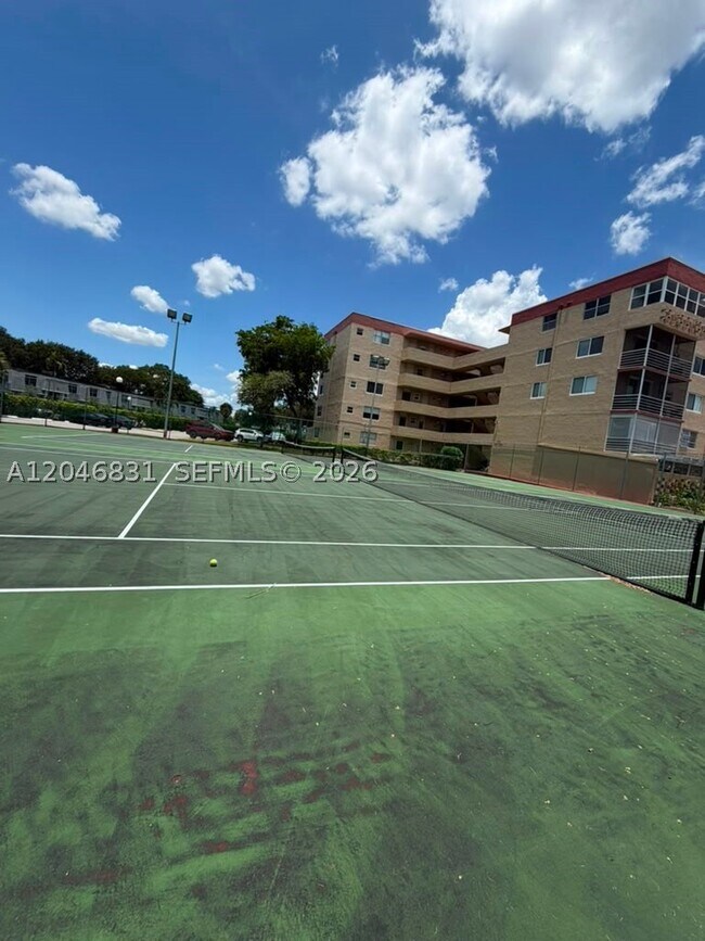 Building Photo - 408 NW 68th Ave