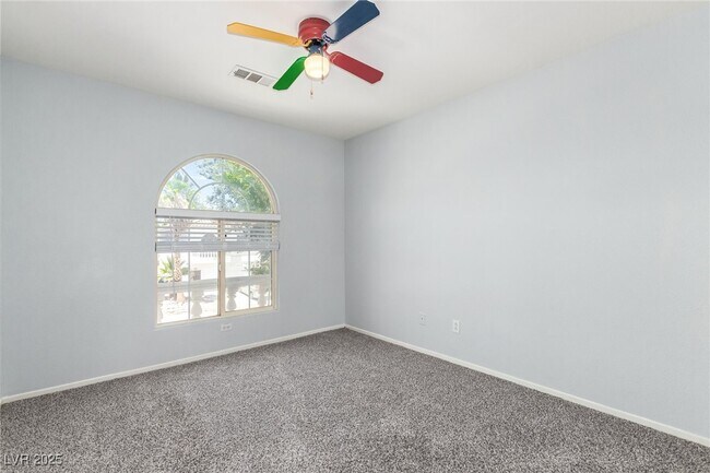 Building Photo - 9842 Silver Lasso St