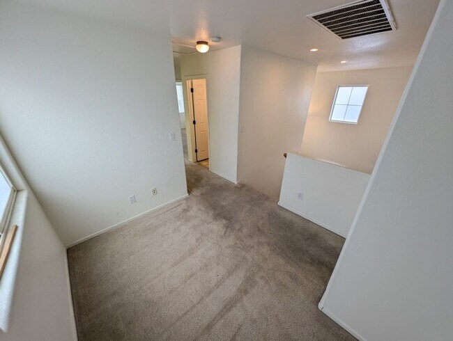 Building Photo - 9735 Clifford Walk Ave