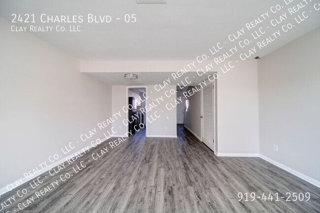 Building Photo - 2421 Charles Blvd