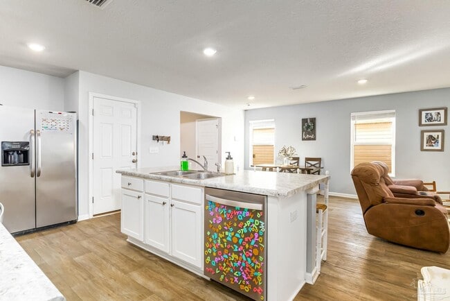 Building Photo - 1904 Mary Jo Way