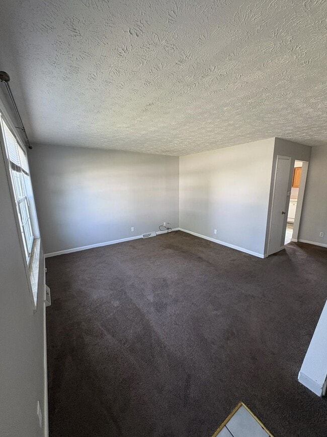 Building Photo - 46 Dantley Dr