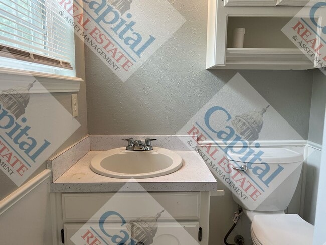 Building Photo - 3 Bedroom in Del City