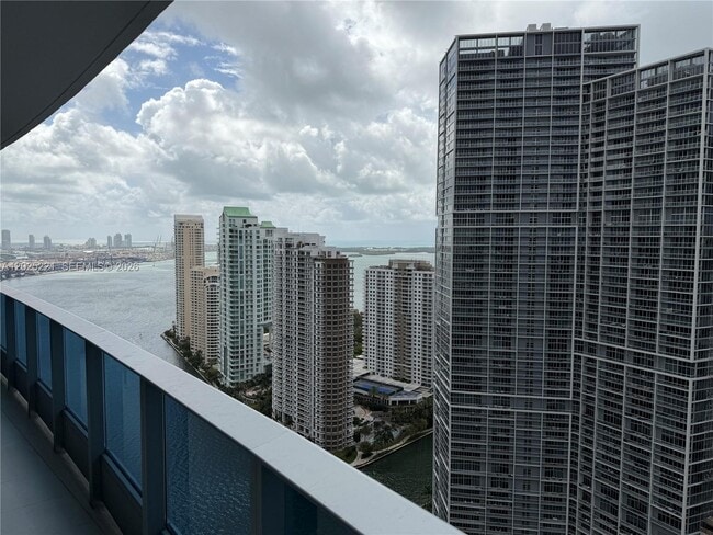 Building Photo - 200 Biscayne Blvd Way