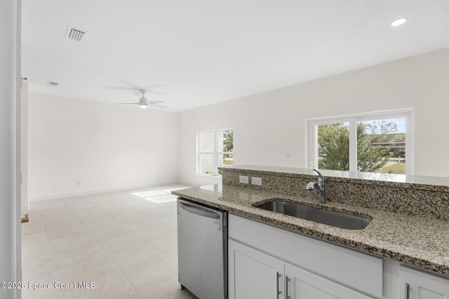 Building Photo - 197 Dayton Blvd