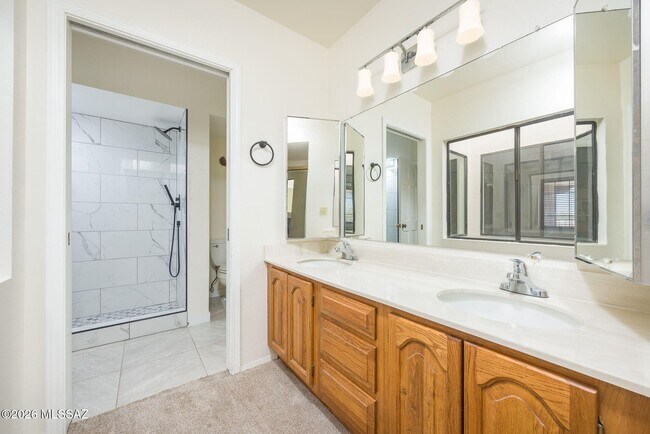 Building Photo - 2284 W Paseo Cielo