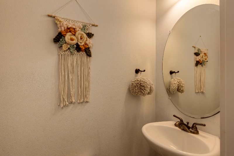 Building Photo - 1026 E 15th St