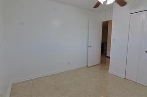 Building Photo - 6636 SW 41st St