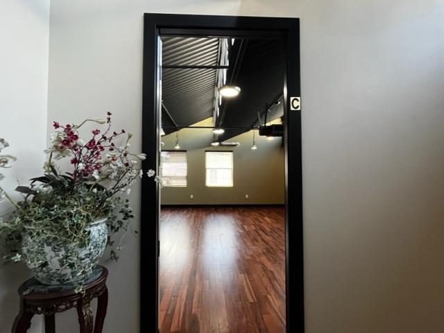 Building Photo - 730 E 3rd St