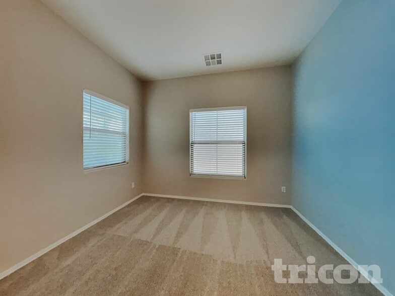 Building Photo - 17731 W Banff Ln