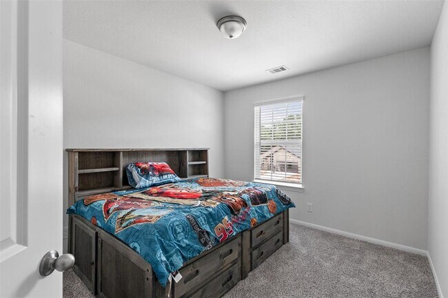 Building Photo - 5872 Strawflower Ln