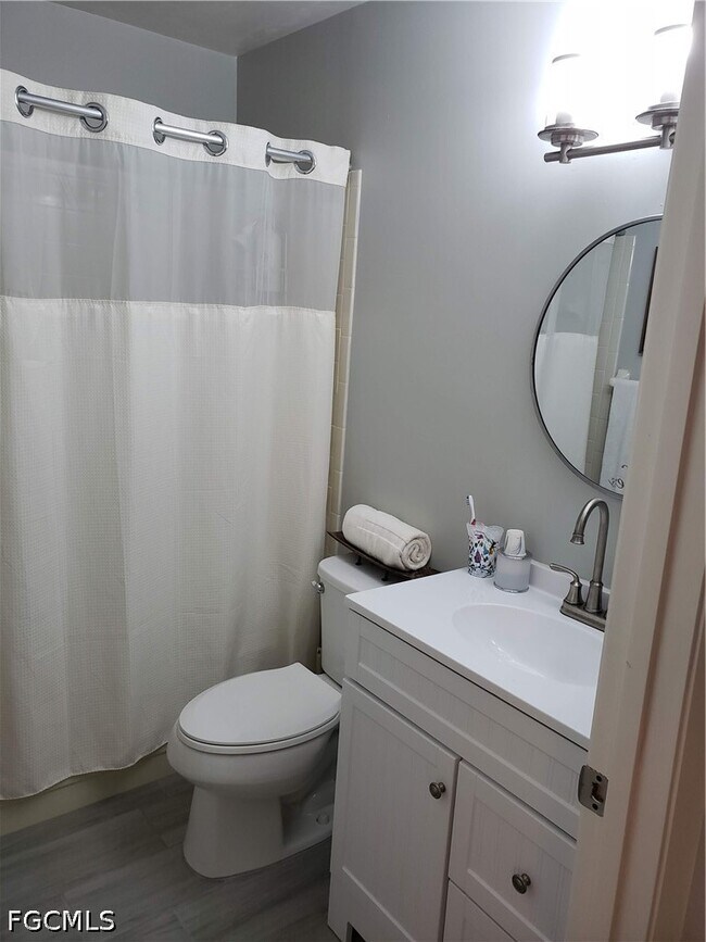 Building Photo - 6 Aztec Lily Ln