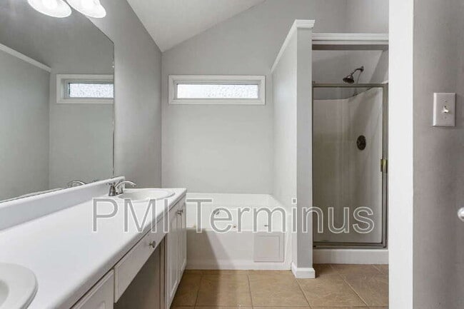 Building Photo - 1312 Telhurst Ct NW