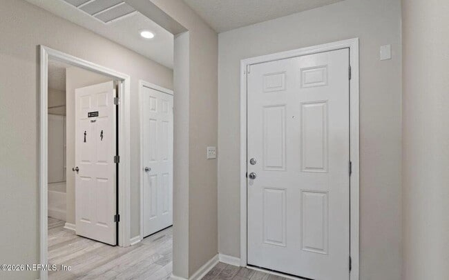 Building Photo - 3106 Hawks Hl Ln