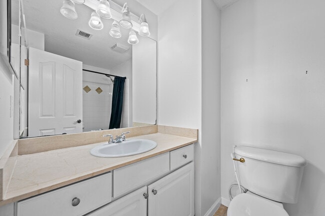 Building Photo - 245 Murcia Dr
