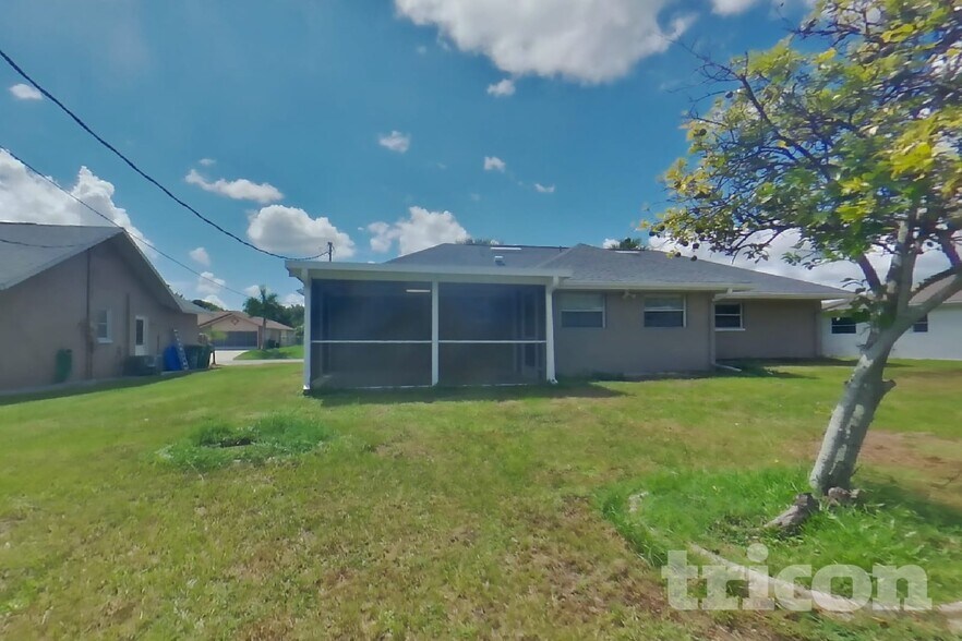 Building Photo - 23120 Donalda Ave