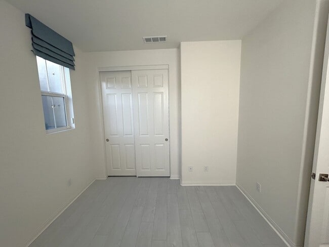 Building Photo - PADDOCK AVE CHINO 91708 (4 BED / 3 BATH)