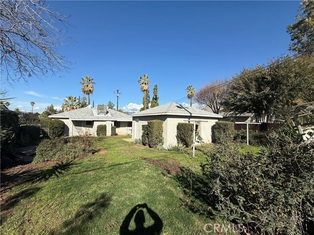 Building Photo - 605 North Pl