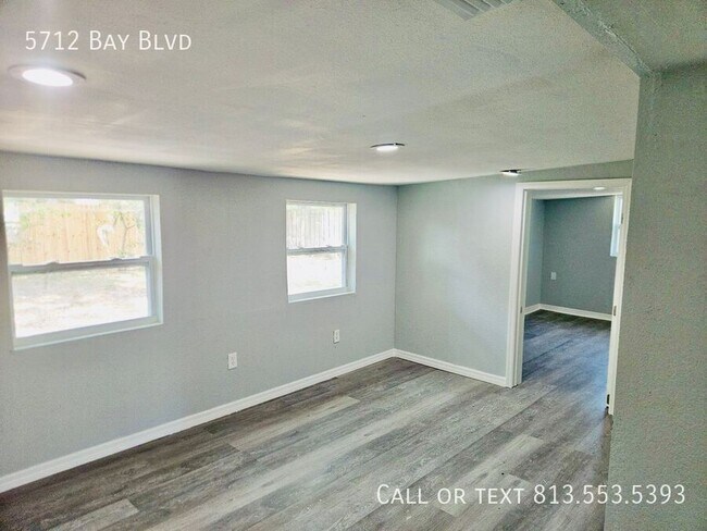 Building Photo - 5712 Bay Blvd