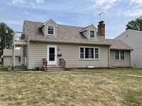 Building Photo - 317 15th Ave N