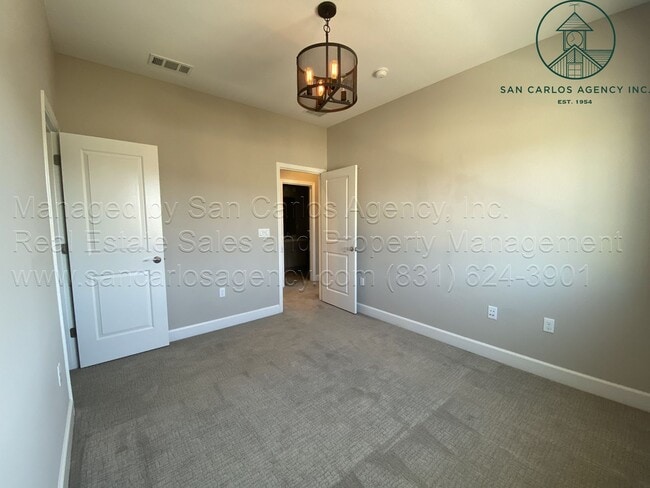 Building Photo - Three Bed Home in New Marina Development