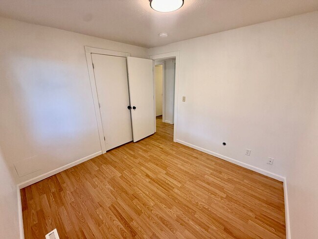 Building Photo - 1620 Ranae Dr