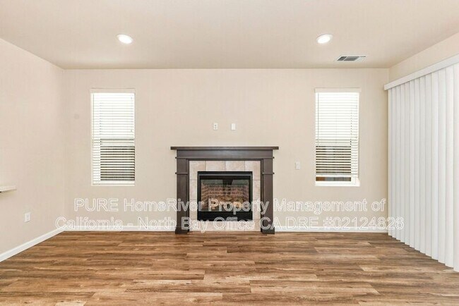 Building Photo - 1665 Hopper Ave