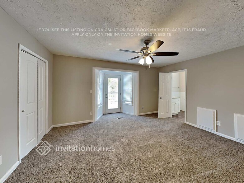 Building Photo - 277 Lancelot Way