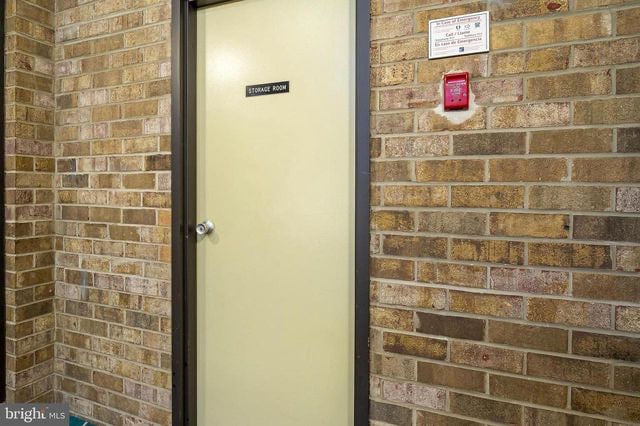 Building Photo - 10564 Twin Rivers Rd