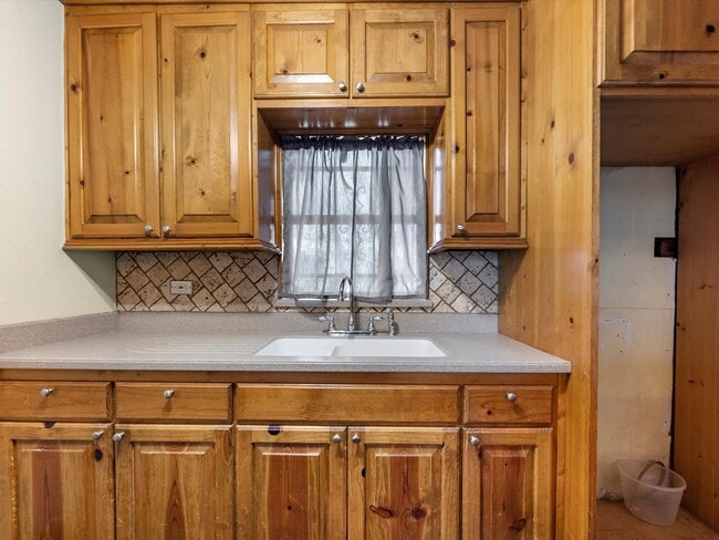 Building Photo - 1211 Bigelow St