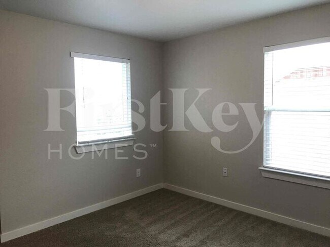 Building Photo - 9948 Rio Doso Drive