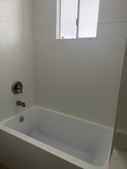 Building Photo - 270 San Mateo Cir