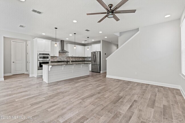 Building Photo - 548 Kendall Crossing Dr