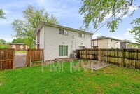 Building Photo - 3027 Rotunda Ct S