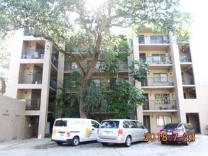 Building Photo - 1540 Riverside Dr