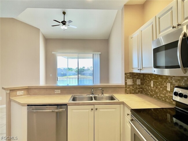 Building Photo - 4246 Liron Ave