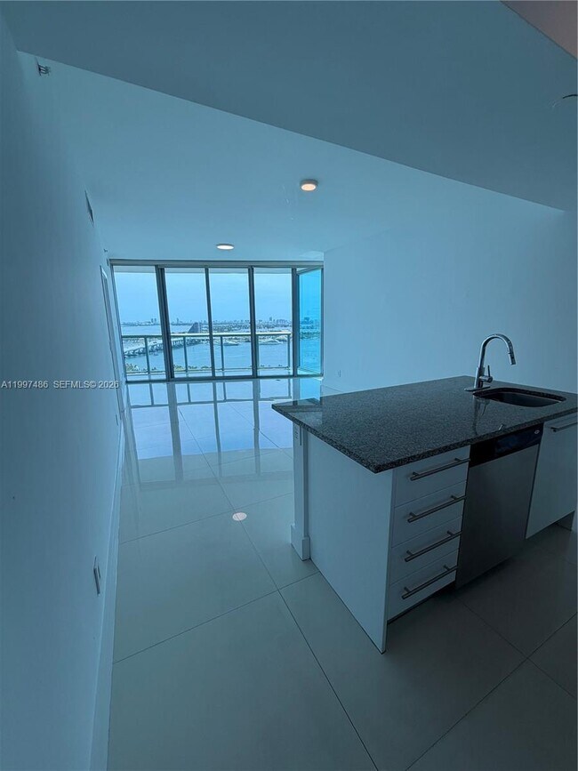 Building Photo - 888 Biscayne Blvd